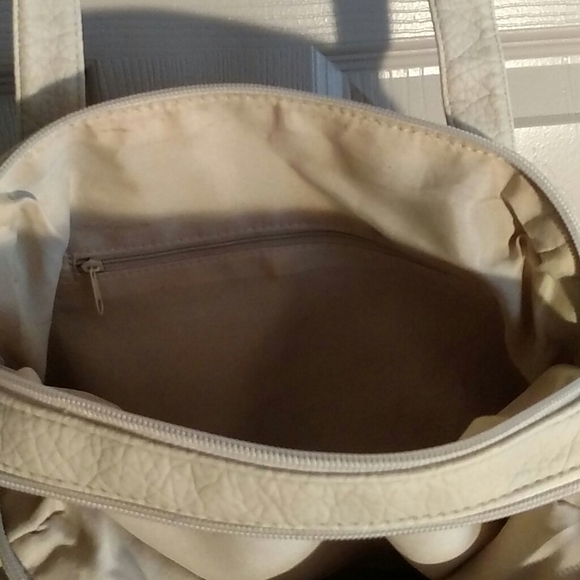 Rossetti Cream Purse - Picture 4 of 5